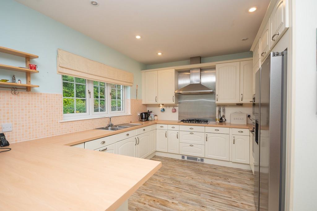 Dining kitchen