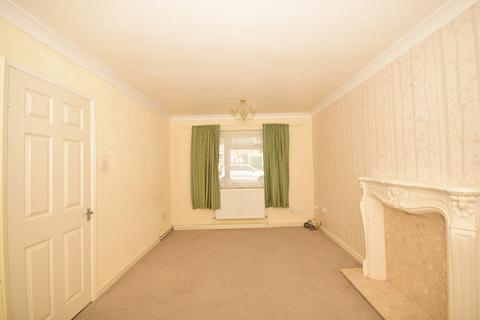 3 bedroom terraced house to rent, Davies Court Green Lane PO37