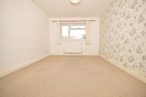 3 bedroom terraced house to rent, Davies Court Green Lane PO37