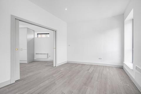 2 bedroom flat for sale, Norbury Crescent, Norbury