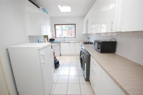 4 bedroom terraced house for sale, Sandringham Road, Golders Green, NW11