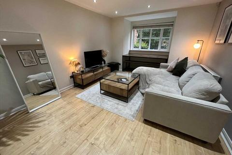 2 bedroom apartment to rent, Solihull B90