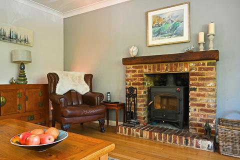 Whispers Bartley Road, Woodlands, Southampton, SO40 7GN