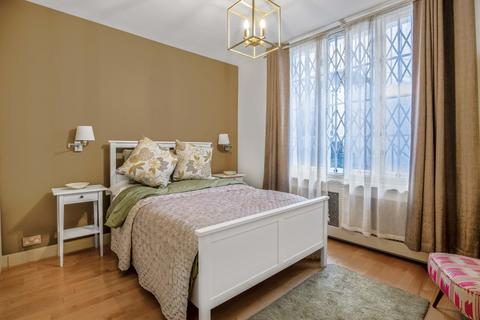 1 bedroom apartment to rent, West Eaton Place Belgravia SW1X