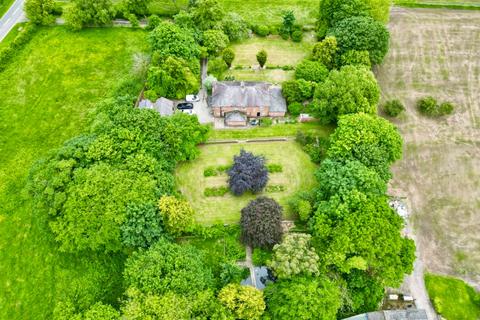 4 bedroom detached house for sale, Hull Road, Aldbrough, Hull, East Riding of Yorkshire, HU11 4QR