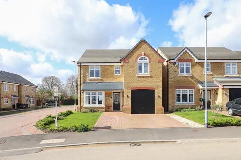 4 bedroom detached house to rent, Heathrush Drive, Sheffield S25
