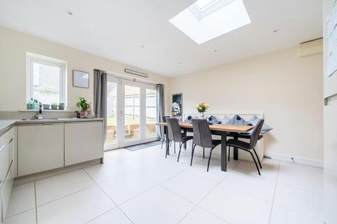 3 bedroom end of terrace house for sale, Middle Barton,  Oxfordshire,  OX7