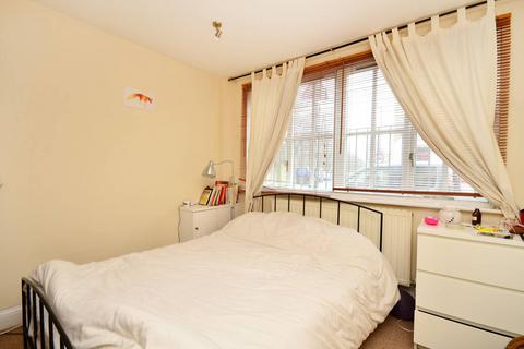 1 bedroom flat to rent, Newington Green Road, Mildmay, London, N1