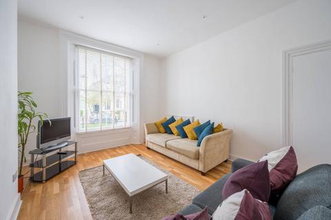 3 bedroom flat to rent, Penn Road, Islington, London, N7