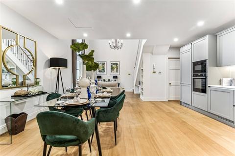 undefined, Woods Mews, Mayfair, London, W1K