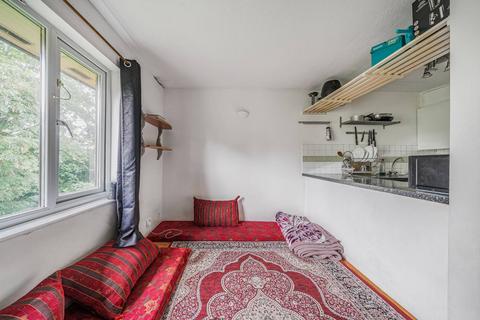 1 bedroom flat to rent, Pavillion Way, Edgware, HA8