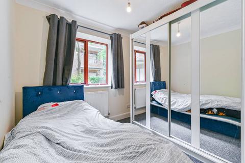 2 bedroom flat for sale, Campion Close, Lloyd Park, Croydon, CR0