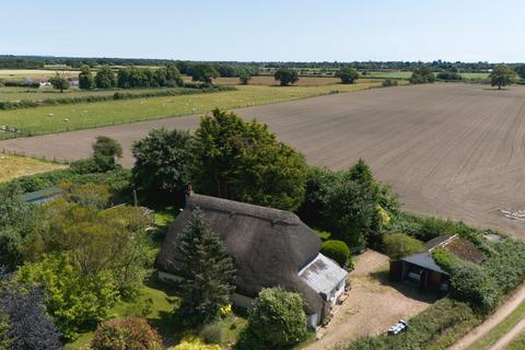 3 bedroom cottage for sale, Fish Street, Bransgore, Christchurch, BH23