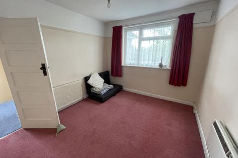 2 bedroom flat for sale, 61 Russell Road, Enfield, Middlesex