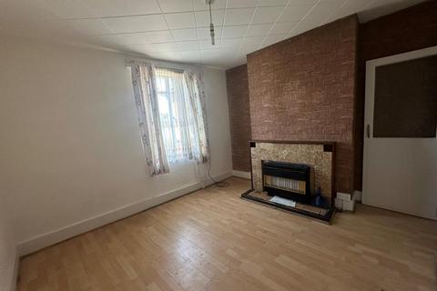 2 bedroom end of terrace house for sale, 62 Constitution Road, Chatham, Kent