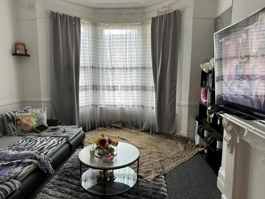 Ground Floor Flat Lounge