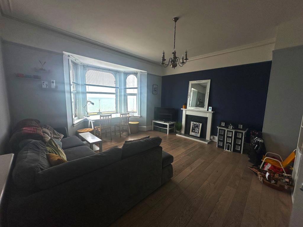 First floor flat living room