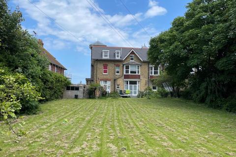 17 Sea Road, Westgate-on-sea, CT8 8SA