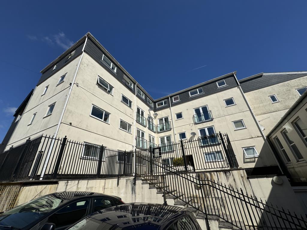 View of the front of the block of flats