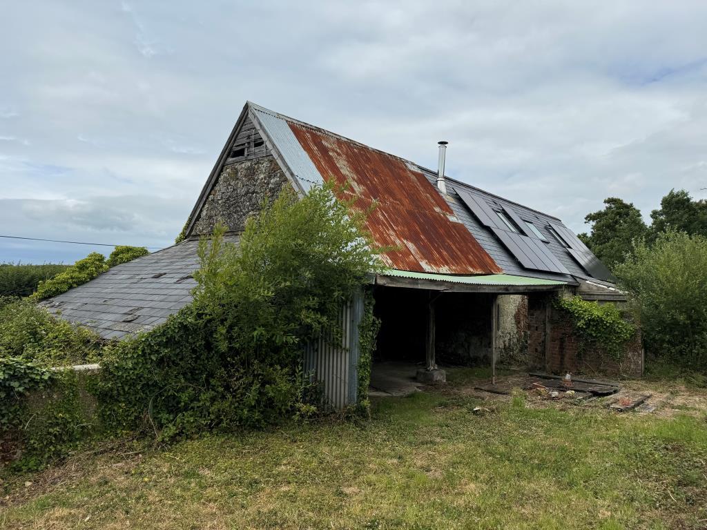 The roadside barn