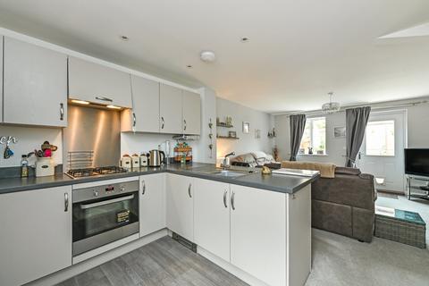 2 bedroom end of terrace house for sale, Kiln Road, Liphook, Hampshire