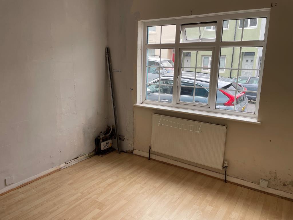 Front double bedroom with window overlooking stree