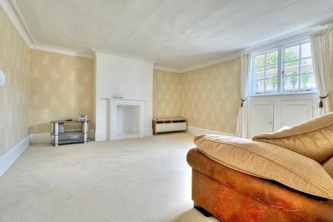 2 bedroom flat for sale, Flat 3, Trehill House, Kenn, Exeter, Devon