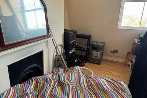 1 bedroom flat for sale, Flat 5, 2 Church Street, Folkestone, Kent