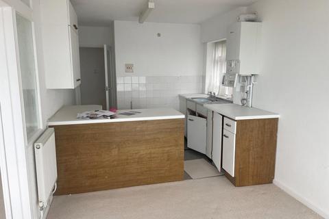 2 bedroom flat for sale, Flat 10, Regency Court, 4-5 South Cliff, Eastbourne, East Sussex