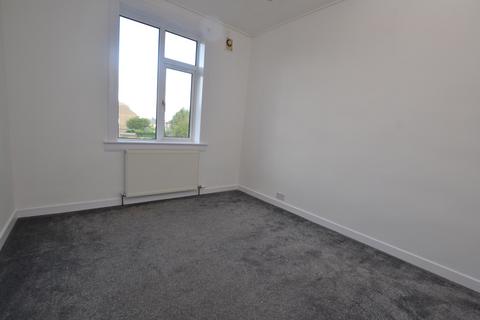 3 bedroom flat to rent, Oxgangs Terrace, Edinburgh, EH13