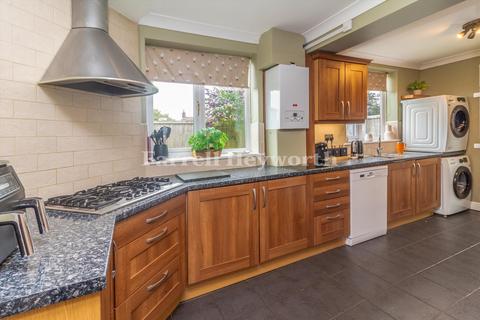 30 Giller Drive, Penwortham, Preston, PR1 9LT