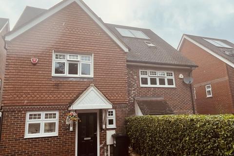 4 bedroom townhouse for sale, Tupwood Gardens, Caterham