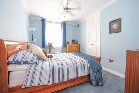 24 Batchwood Green, Orpington, BR5 2NE
