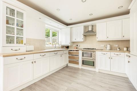 27 Coldstream Road, Caterham, CR3 5ZA