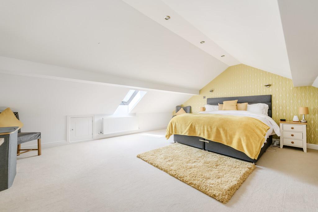 Bed 1 B