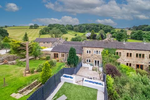 3 bedroom terraced house for sale, Fearnley Court, Holmfirth