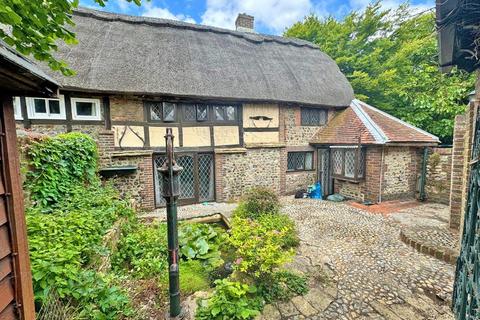 2 bedroom barn conversion for sale, Connaught Avenue, Shoreham-by-Sea BN43