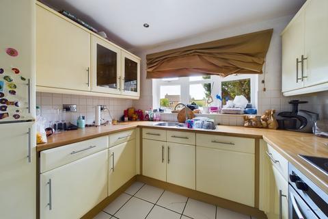 2 bedroom end of terrace house for sale, Meynell Close, Burton-on-Trent