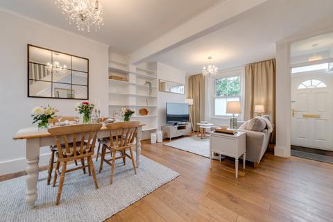21 Harbinger Road, London, E14 3AA