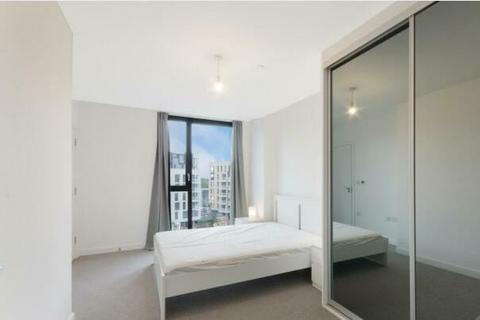 3 bedroom flat to rent, Malt House, 1 Barley Lane, London
