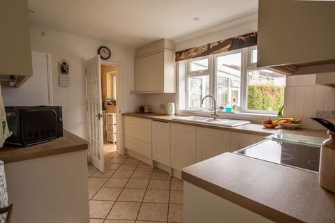 3 bedroom bungalow for sale, Stanchester Way, Curry Rivel