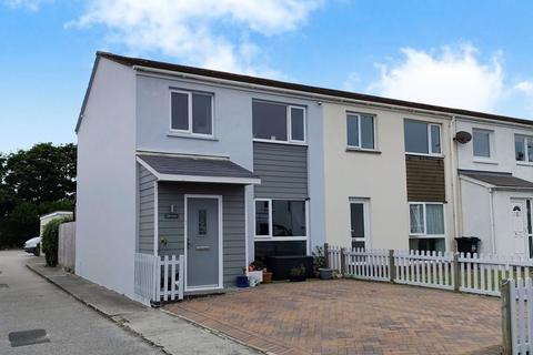 3 bedroom end of terrace house for sale, Dale Road, Newquay TR7