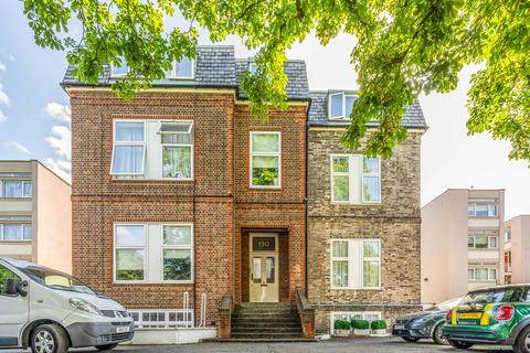 1 bedroom flat for sale, Cedars Road, Clapham, London, SW4