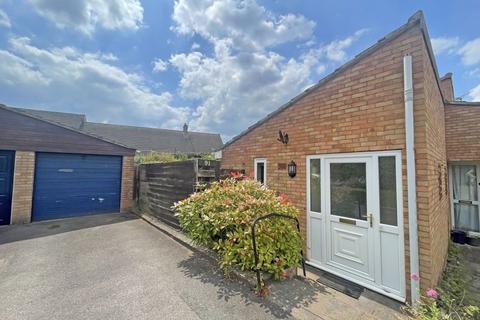 2 bedroom bungalow for sale, Barn Meads Road, Wellington TA21