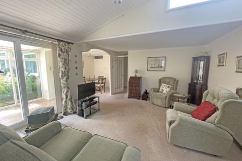 2 bedroom bungalow for sale, Barn Meads Road, Wellington TA21