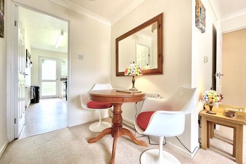 14 Deeble Close, Threemilestone, Truro, TR3 6TS
