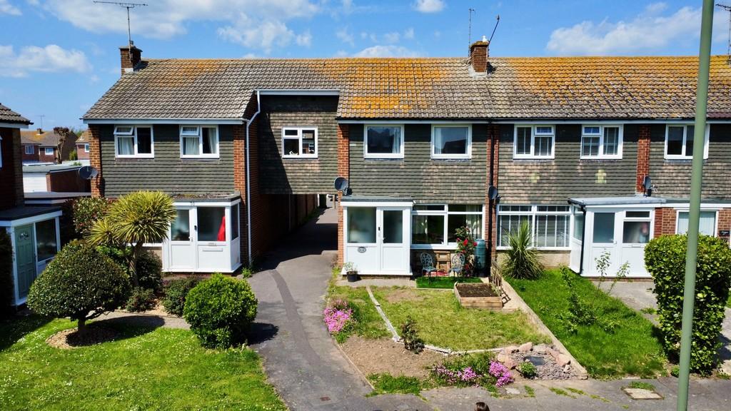 35 Fontwell Close Front View