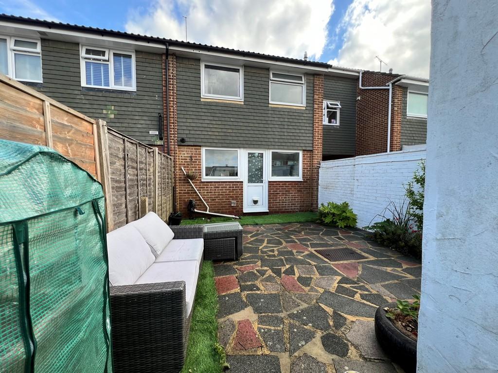 35 Fontwell Close Garden 4