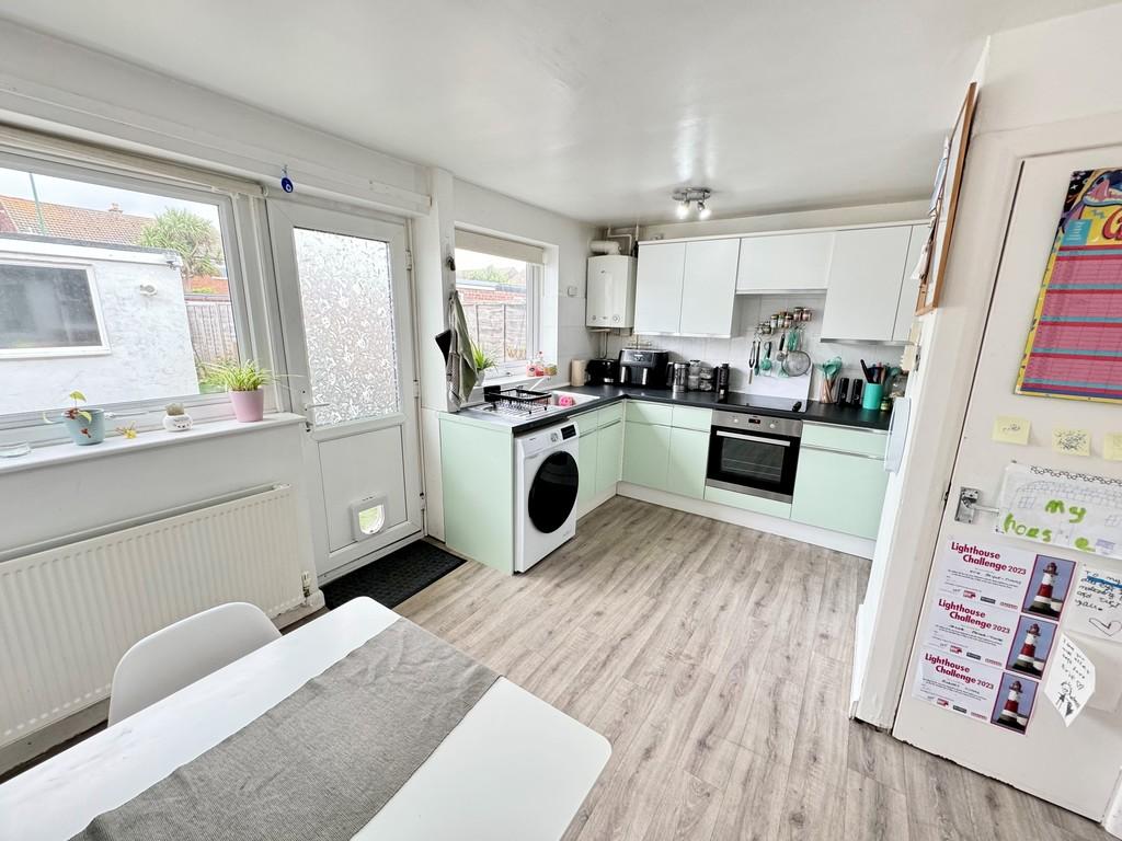 35 Fontwell Close Kitchen Diner