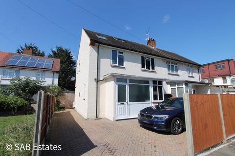 6 bedroom semi-detached house for sale, Thorn Close, Northolt